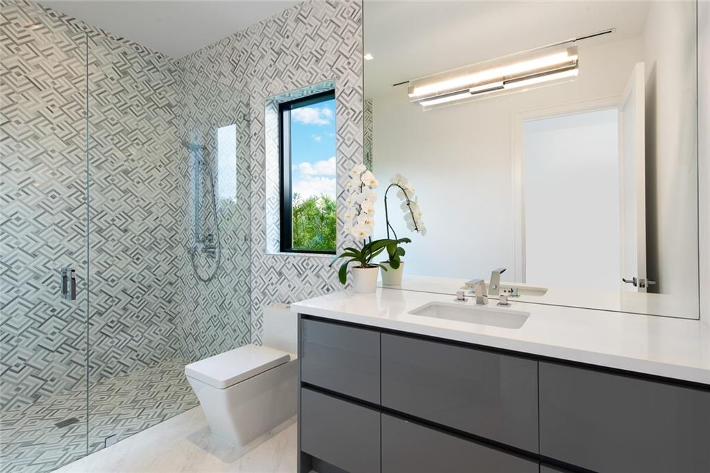 THE ENCLAVE - Residential