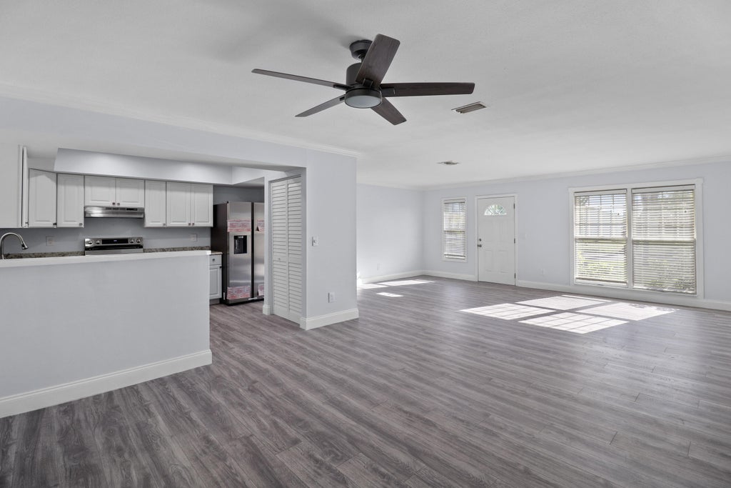 Photo of 231 NE SOLIDA Circle, Port Saint Lucie, FL 34983 (MLS # B26076566)