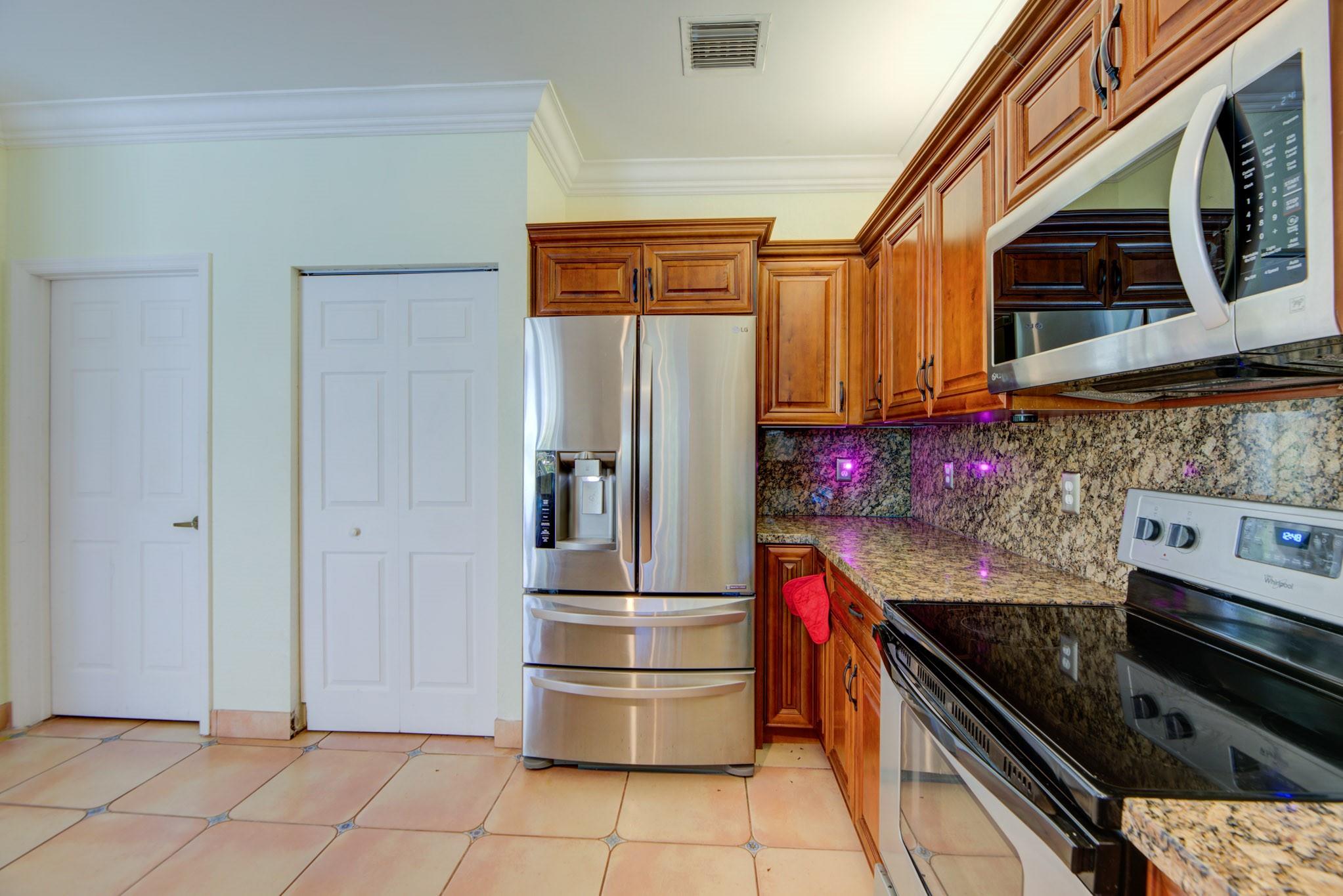 Mayfair At Parkland 155-9 - Residential