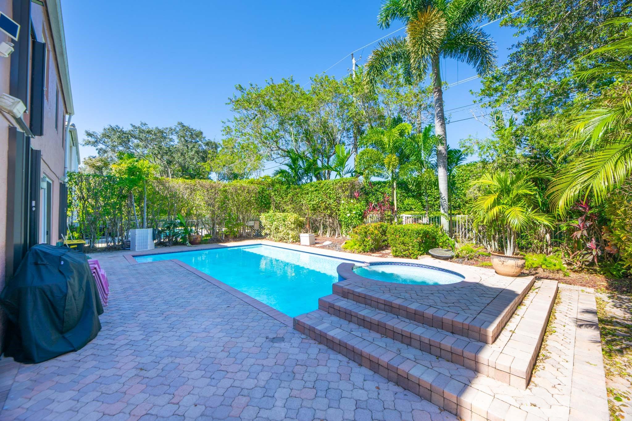 Mayfair At Parkland 155-9 - Residential