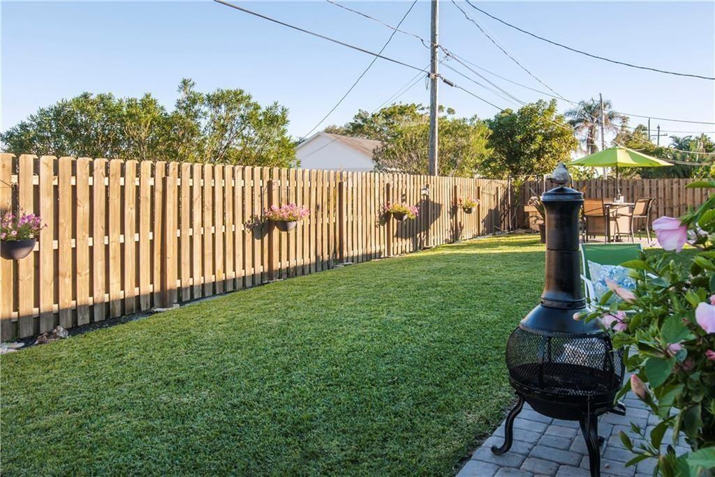 ROCKRIDGE SUB UNIT 3 - Residential Lease