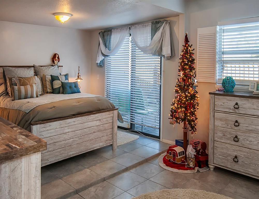 ROCKRIDGE SUB UNIT 3 - Residential Lease