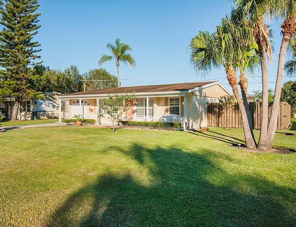 ROCKRIDGE SUB UNIT 3 - Residential Lease