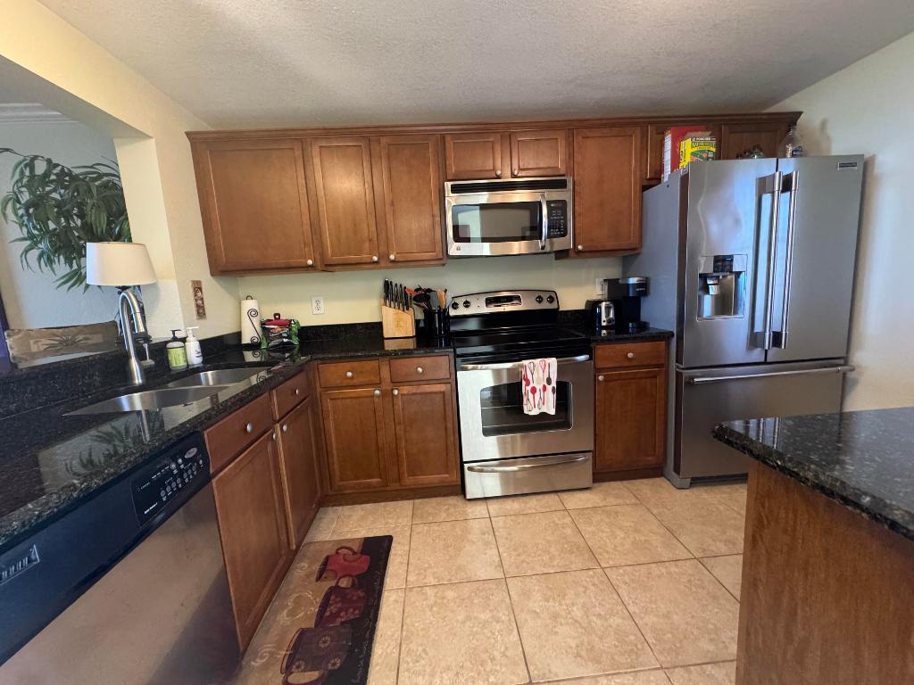 OCEAN HARBOUR SOUTH CONDOMINIUM - Residential Lease