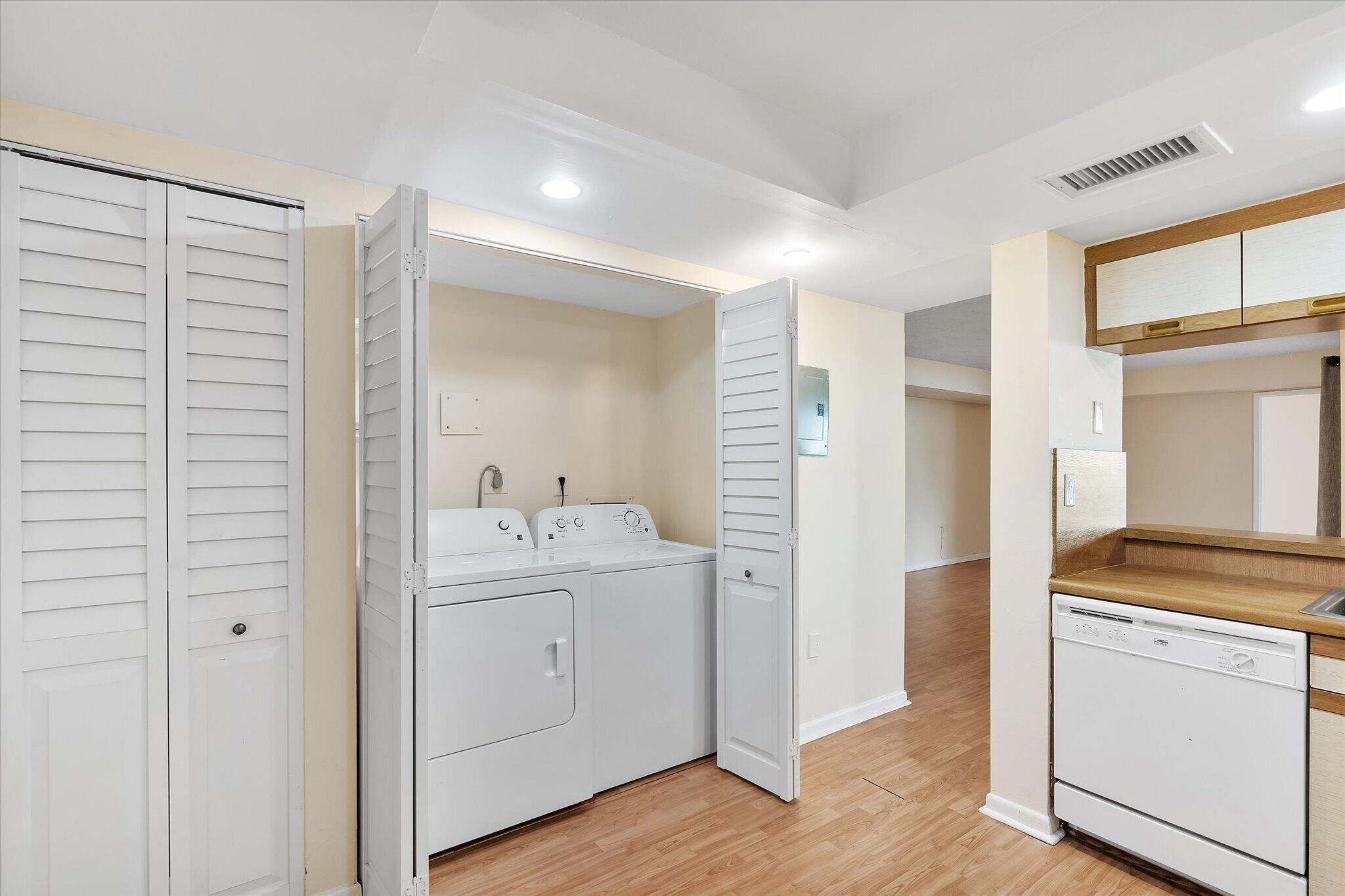 KENLAND BEND SOUTH CONDO PH I-IV - Residential