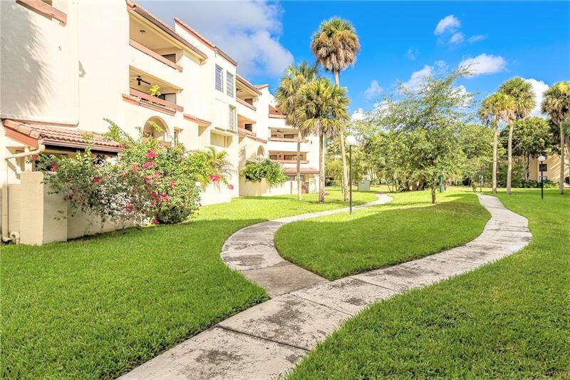 KENLAND BEND SOUTH CONDO PH I-IV - Residential