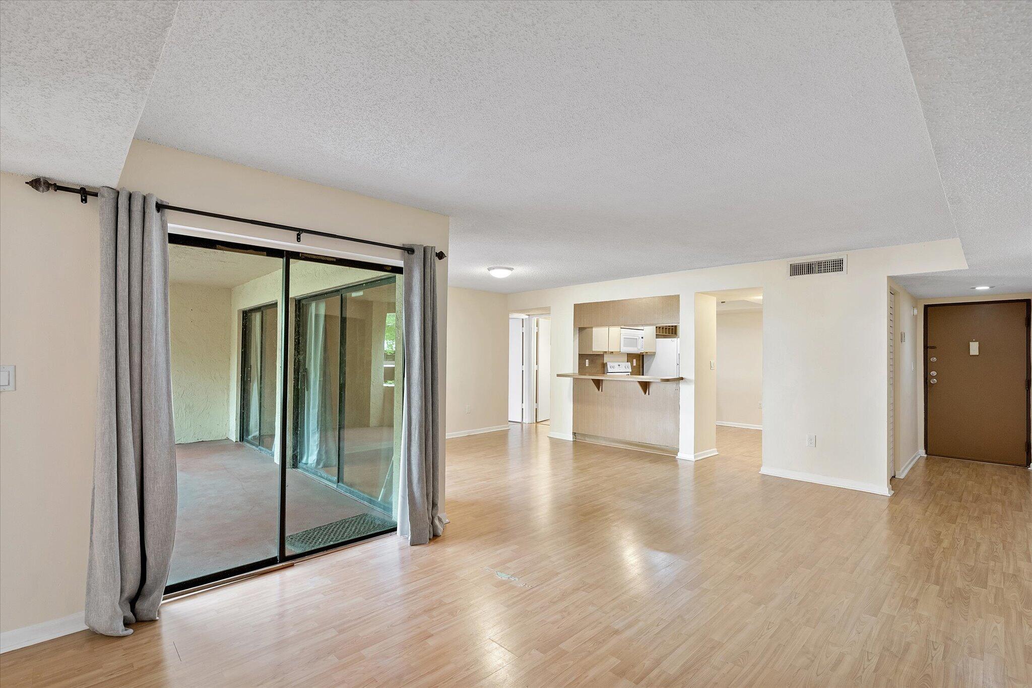 KENLAND BEND SOUTH CONDO PH I-IV - Residential