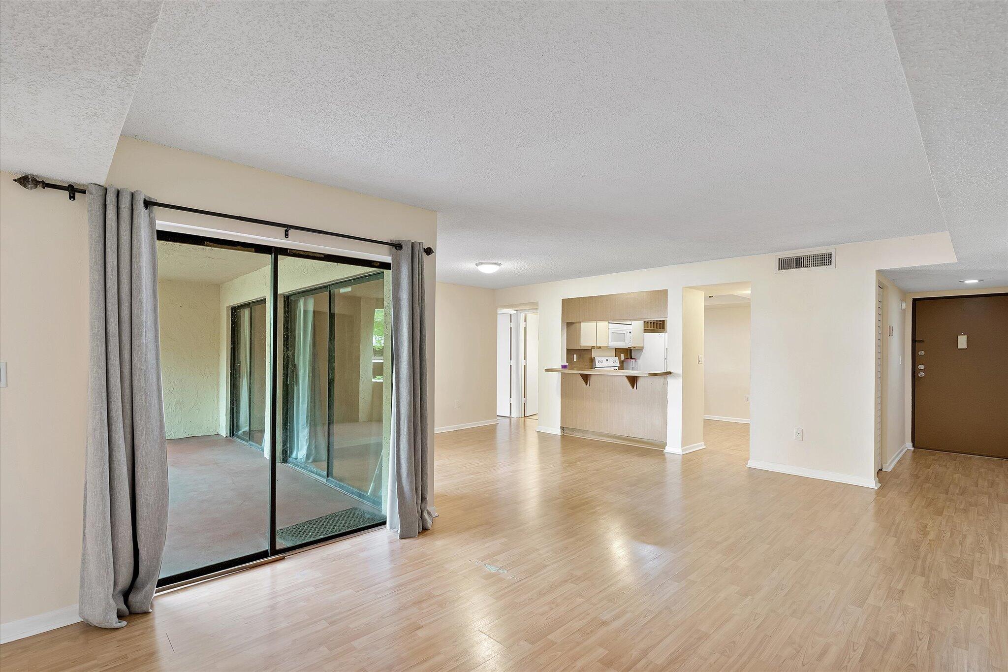 KENLAND BEND SOUTH CONDO PH I-IV - Residential