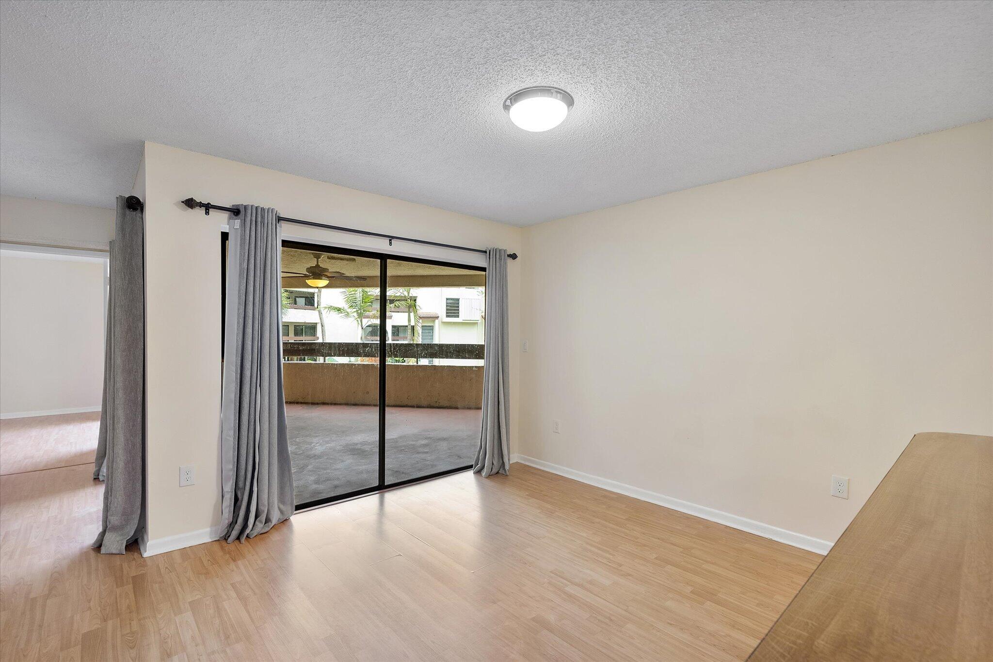 KENLAND BEND SOUTH CONDO PH I-IV - Residential