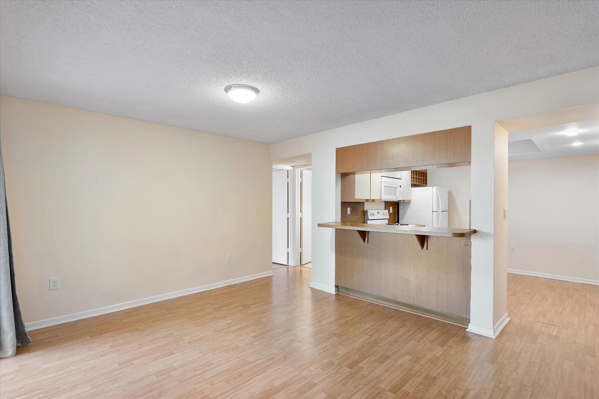 KENLAND BEND SOUTH CONDO PH I-IV - Residential