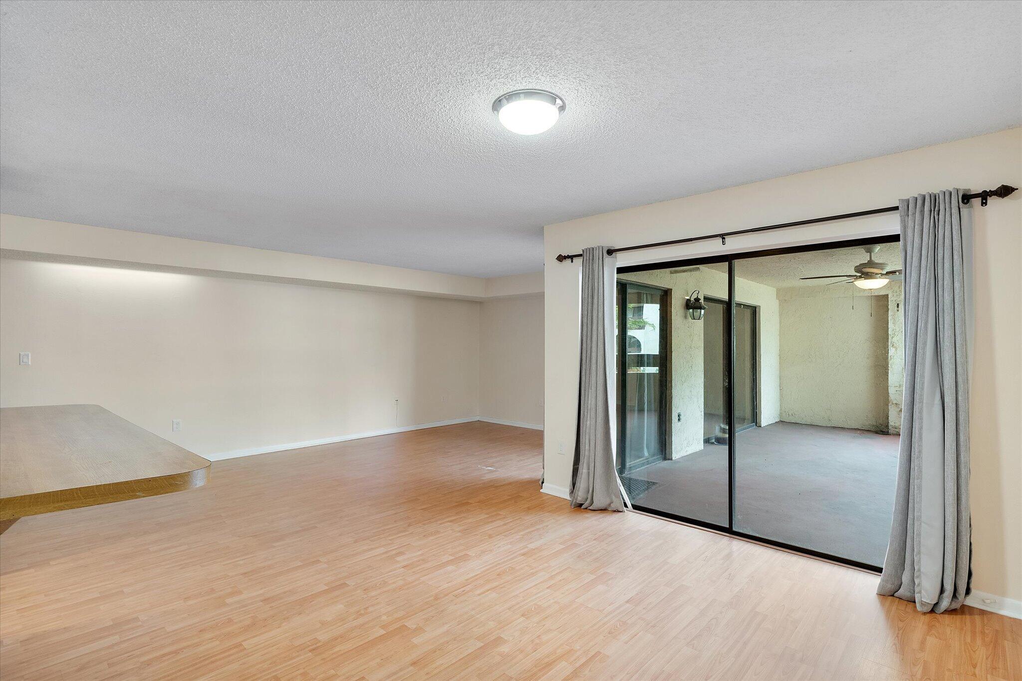 KENLAND BEND SOUTH CONDO PH I-IV - Residential