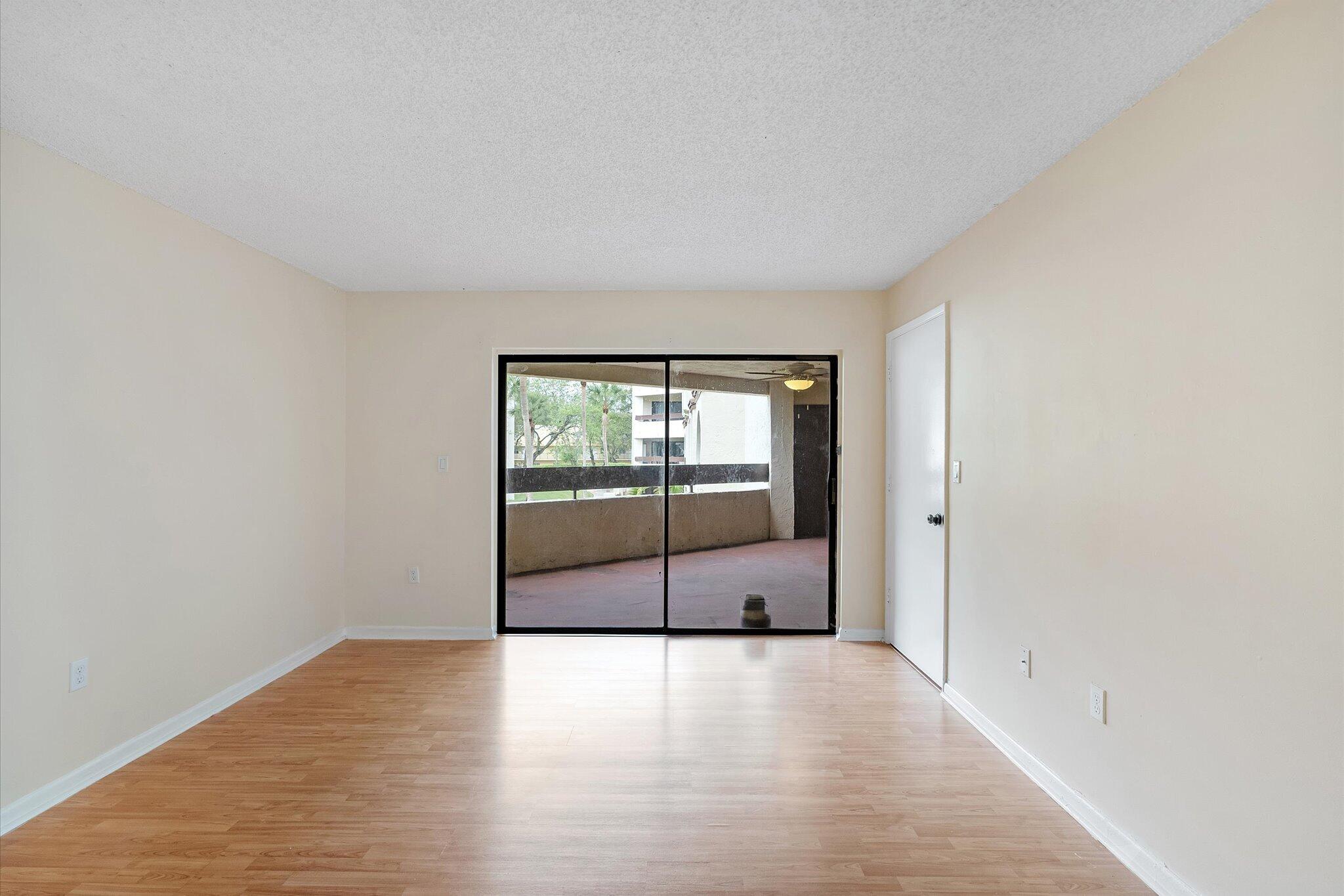 KENLAND BEND SOUTH CONDO PH I-IV - Residential