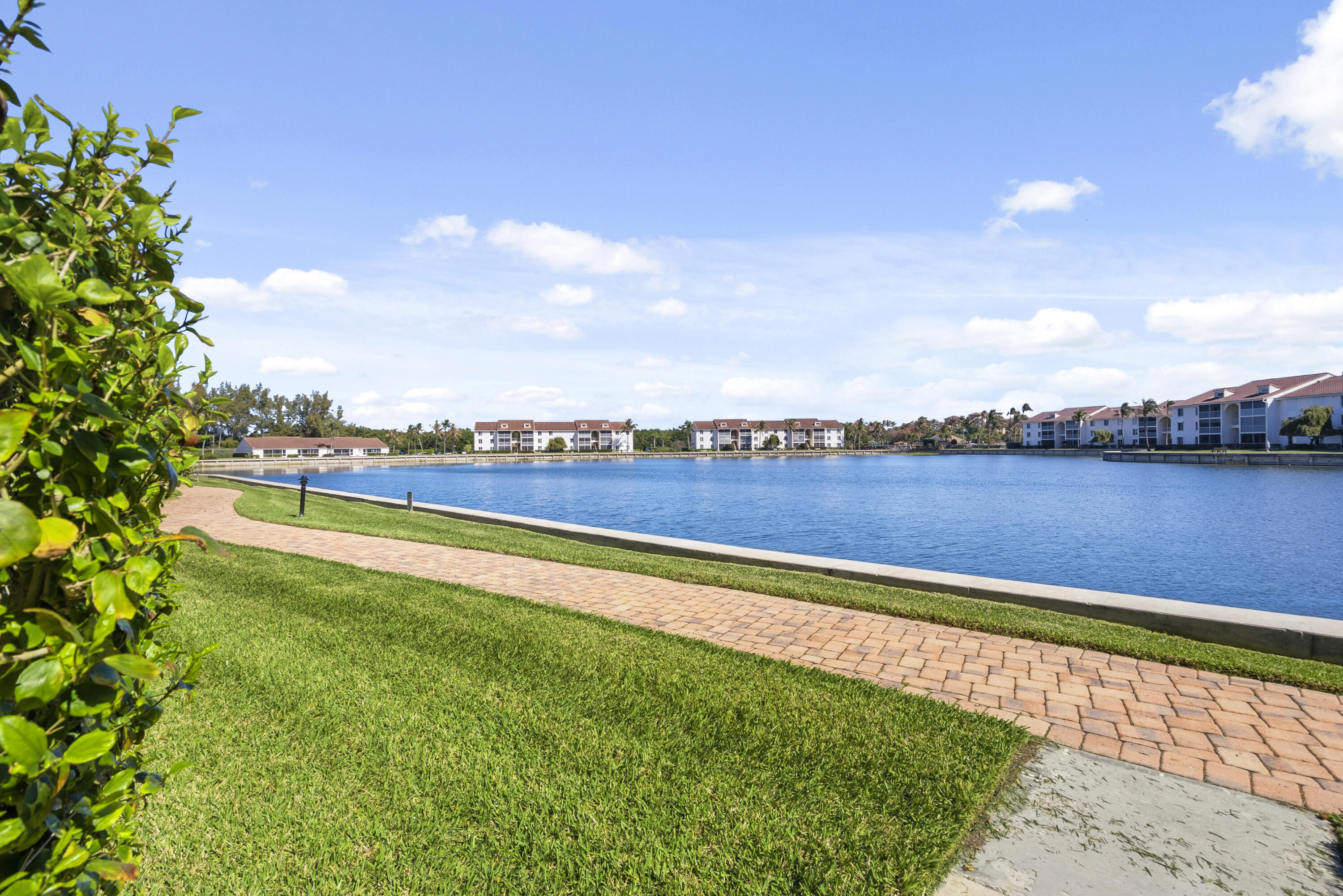 JENSEN BEACH CLUB CONDO - Residential Lease