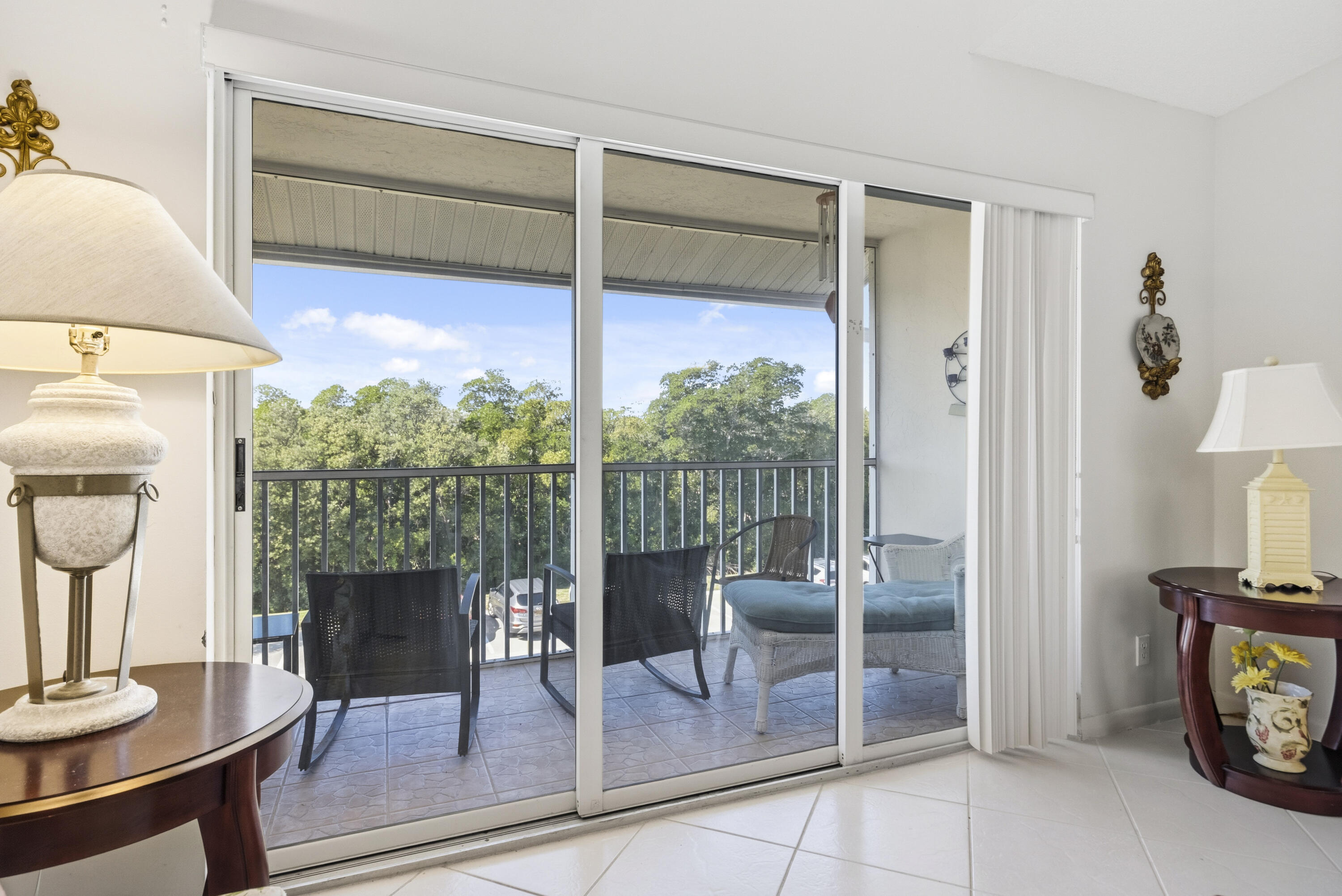 JENSEN BEACH CLUB CONDO - Residential Lease