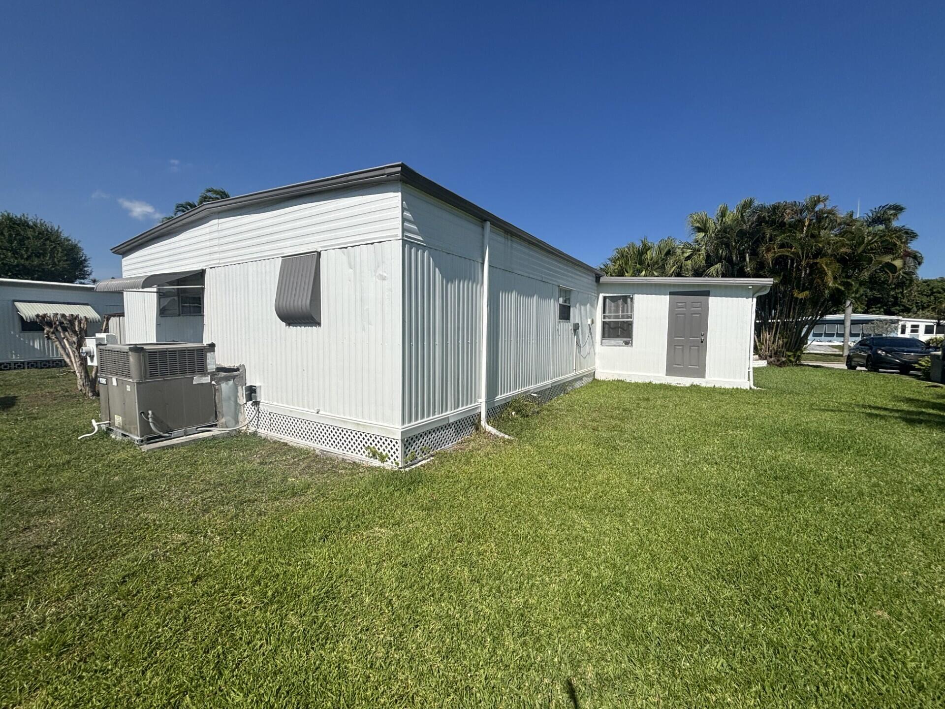 MARALAGO CAY - Residential