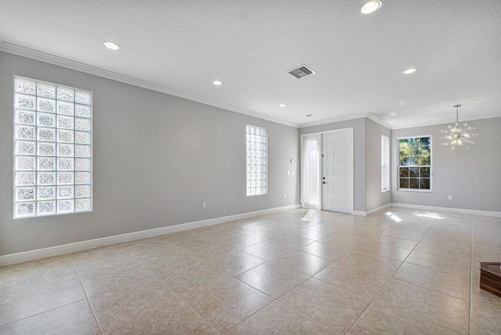 Photo of 15841 Corintha Terrace, Delray Beach, FL 33446 (MLS # R11063875)