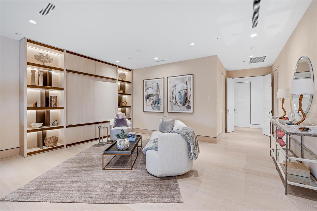 PALAZZO VILLAS OF PALM BE - Residential