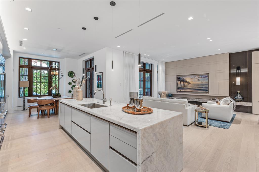 PALAZZO VILLAS OF PALM BE - Residential