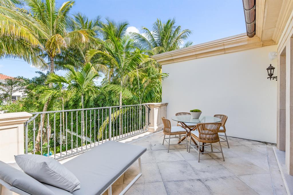 PALAZZO VILLAS OF PALM BE - Residential