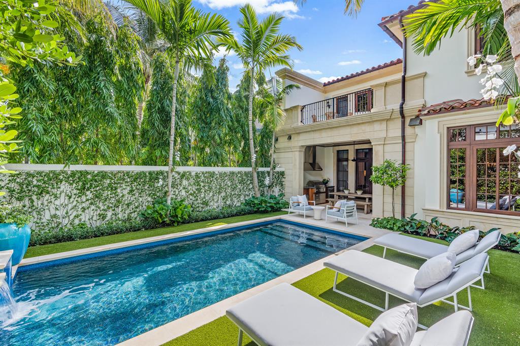 PALAZZO VILLAS OF PALM BE - Residential