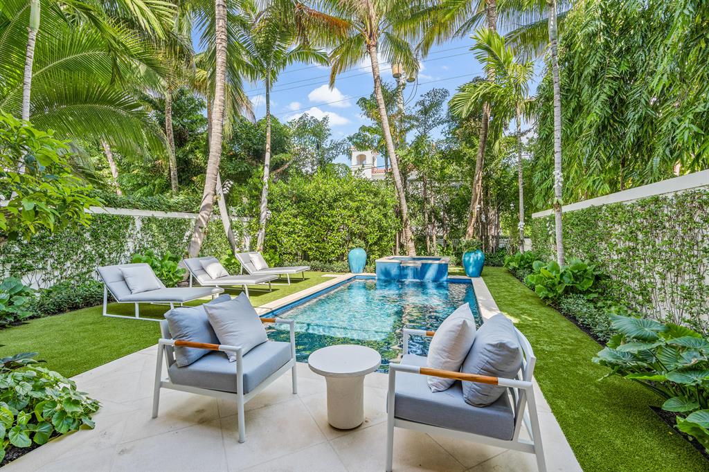 PALAZZO VILLAS OF PALM BE - Residential