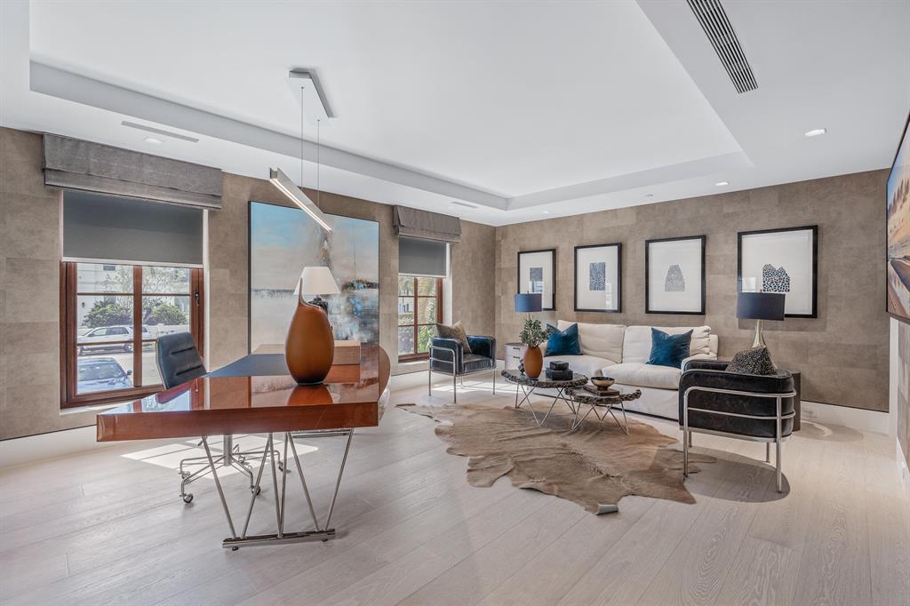 PALAZZO VILLAS OF PALM BE - Residential