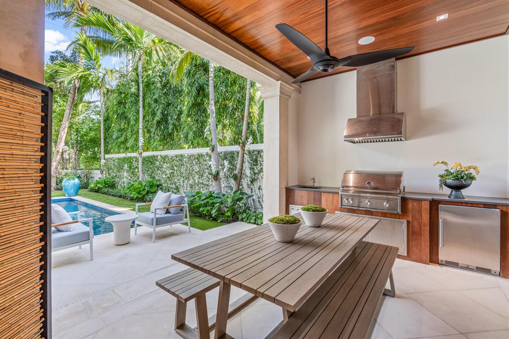 PALAZZO VILLAS OF PALM BE - Residential