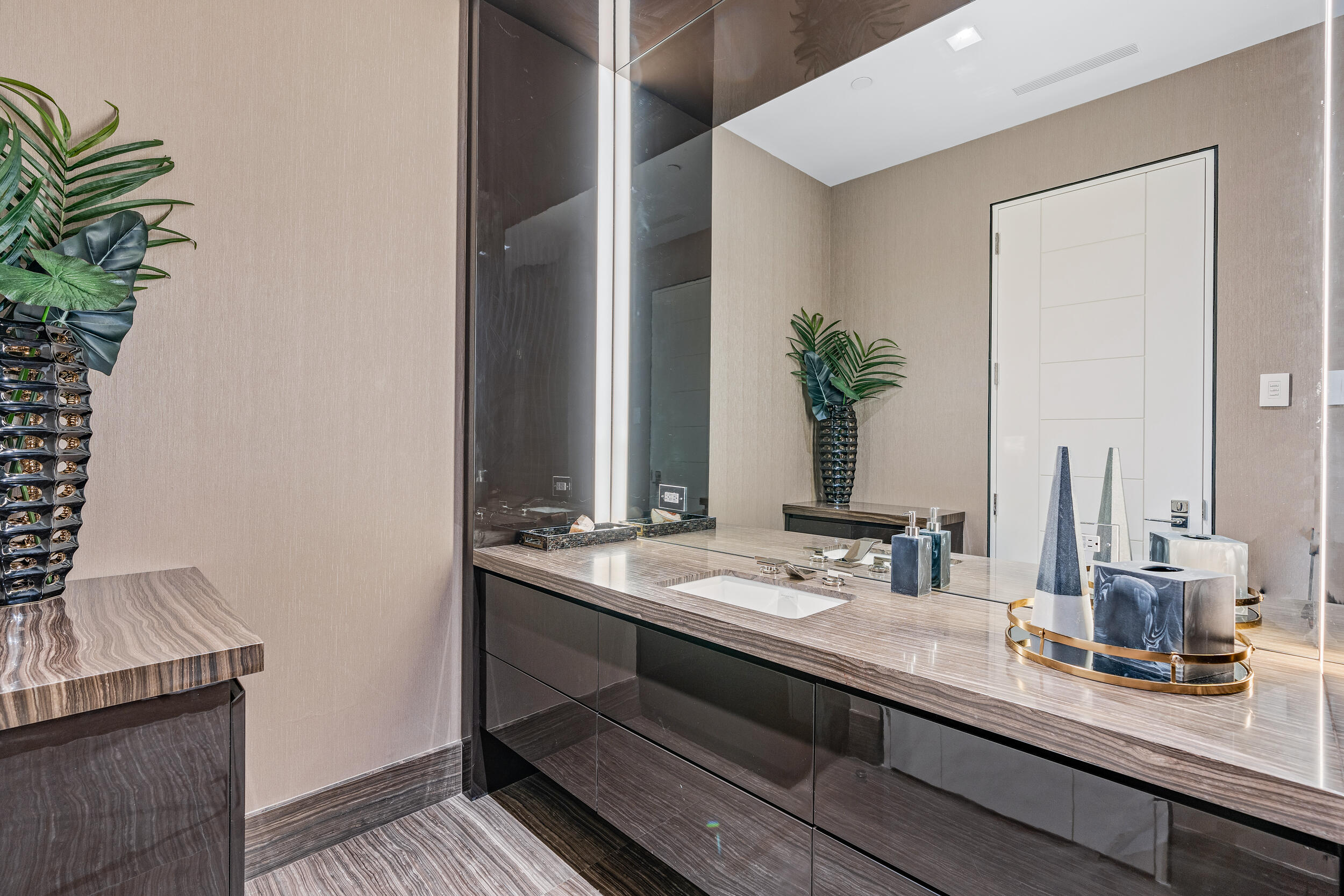 PALAZZO VILLAS OF PALM BEACH CONDO - Residential