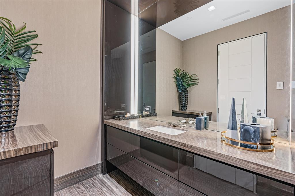 PALAZZO VILLAS OF PALM BE - Residential