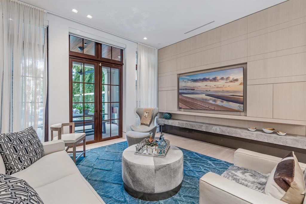 PALAZZO VILLAS OF PALM BE - Residential