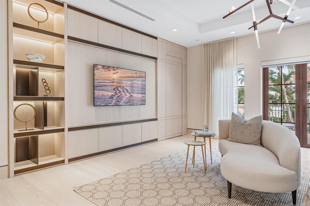 PALAZZO VILLAS OF PALM BE - Residential