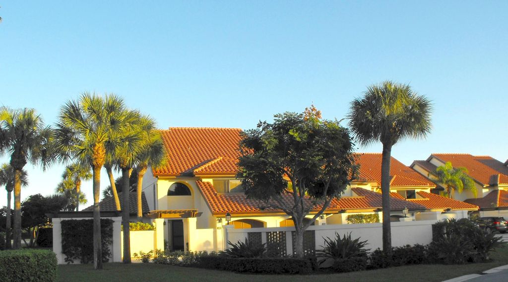 Photo of 16600 S Traders Crossing #255, Jupiter, FL 33477 (MLS # R11163232)