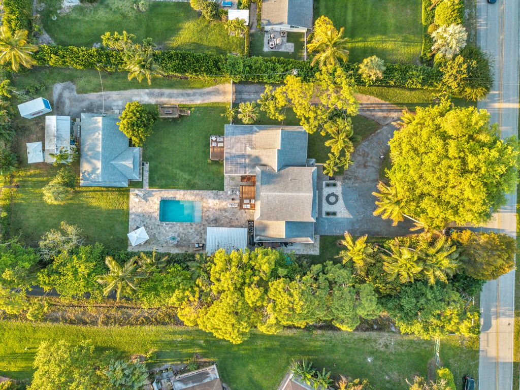 Photo of 13487 Barwick Road, Delray Beach, FL 33445 (MLS # B26009415)