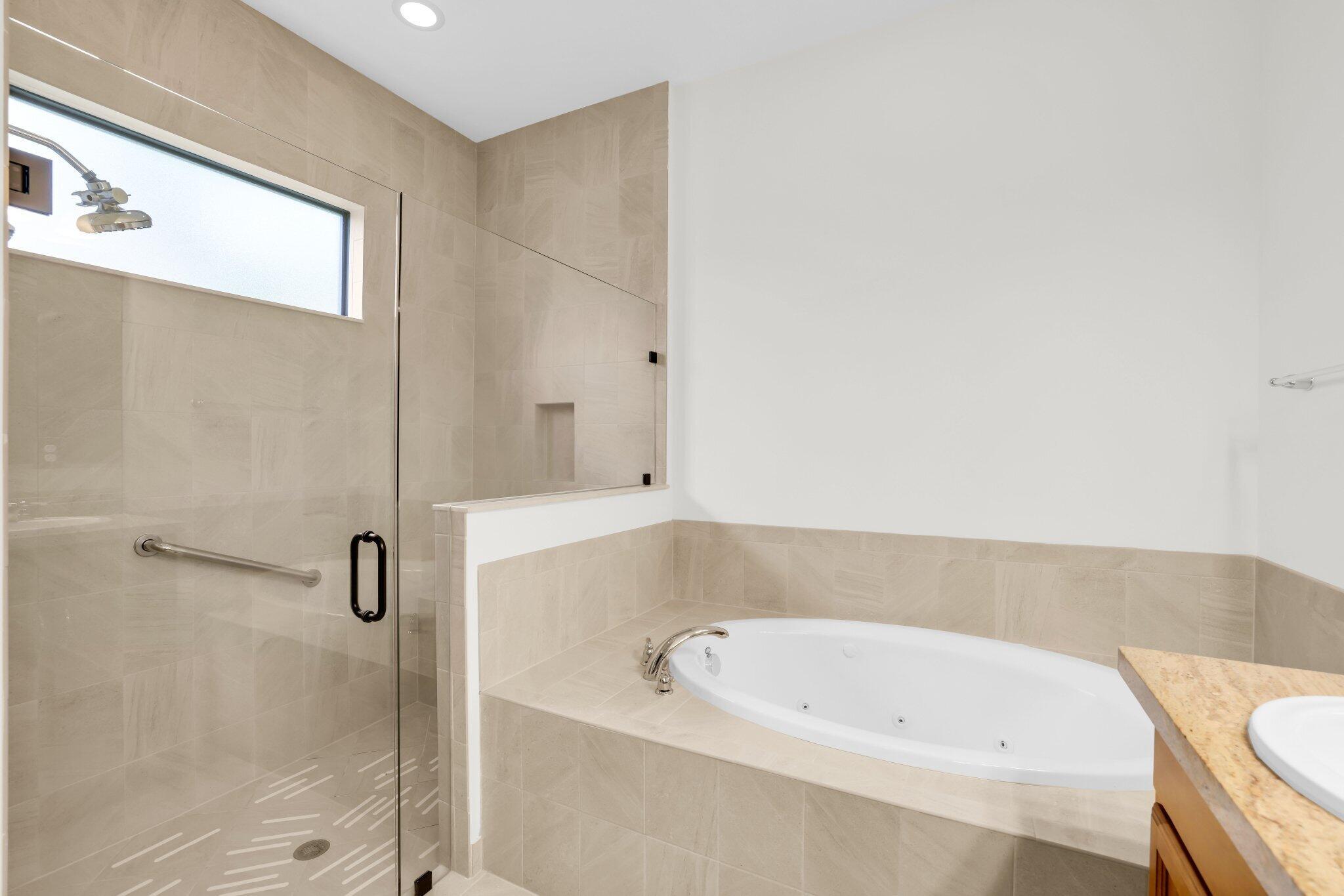 PARKLAND ROYALE - Residential