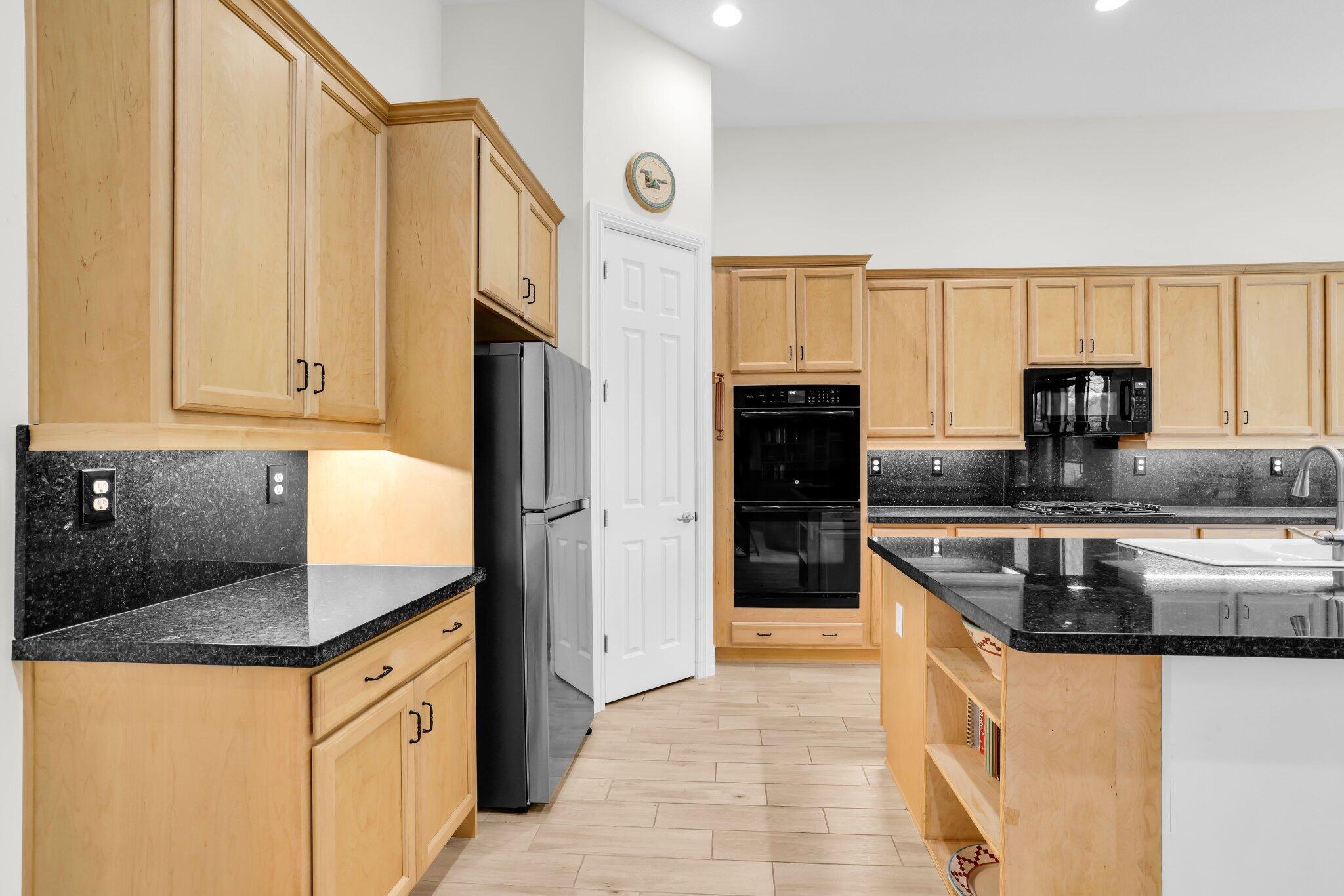PARKLAND ROYALE - Residential