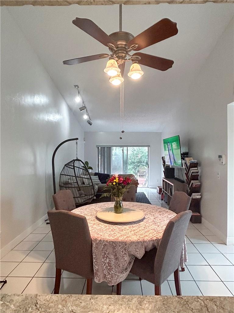 Camino Sheridan Villas - Residential