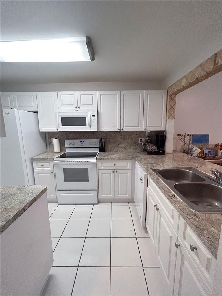 Camino Sheridan Villas - Residential