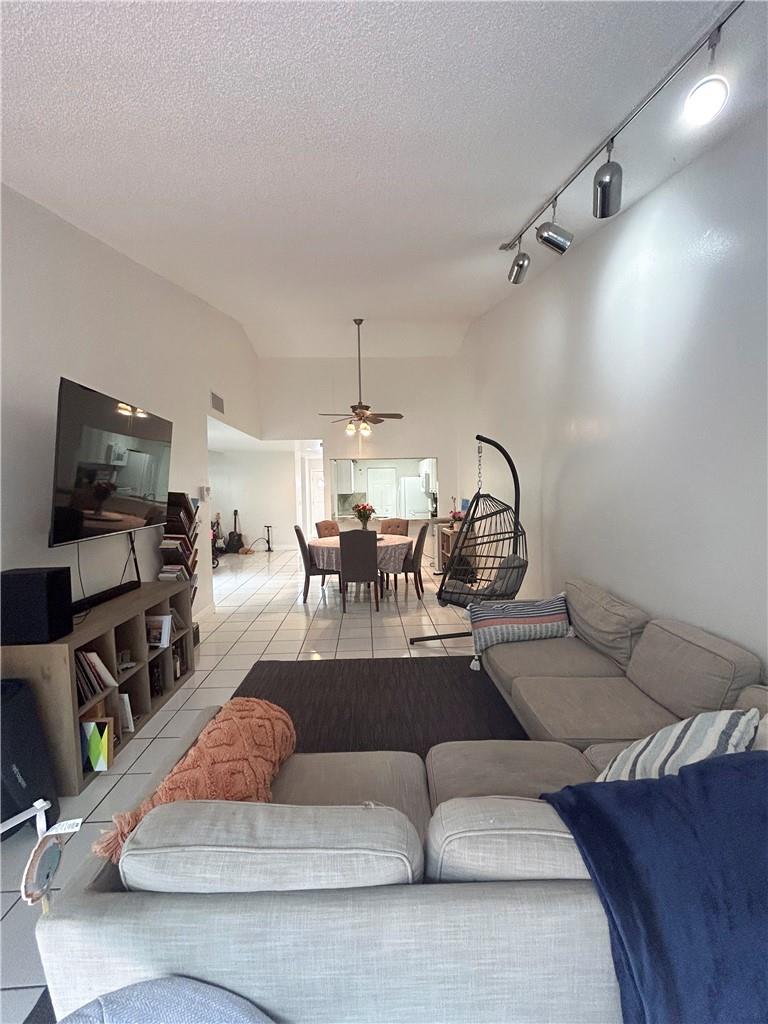 Camino Sheridan Villas - Residential