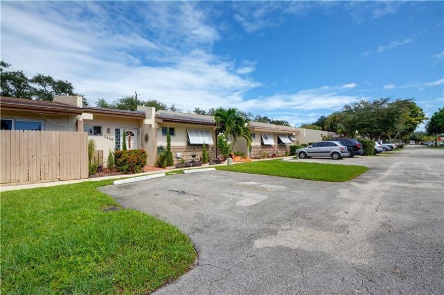 This charming villa is absolutely delightful and ready to be occupied immediately. It boasts two bedrooms, with the added flexibility to transform the third room into an additional bedroom/office if desired, complete with existing closets. The vaulted ceilings enhance the overall ambiance, and the kitchen seamlessly flows into the dining/living area, equipped with appliances that are just five years old. Adjacent to the kitchen, you'll find a generous laundry room featuring ample storage. The roof is less than two years old. The villa offers two parking spaces and a private fenced yard. The maintenance includes cable services, a pool, and a tennis court. Call today for your private showing.