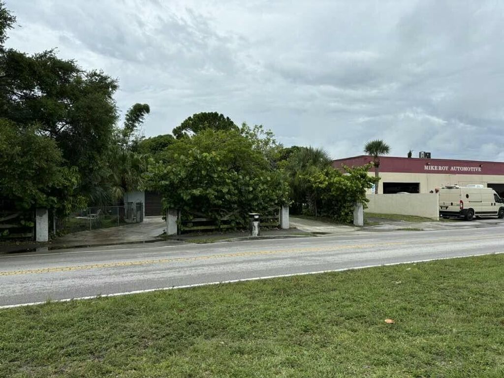 Photo of 4410 Park Lane, West Palm Beach, FL 33406 (MLS # R11069427)
