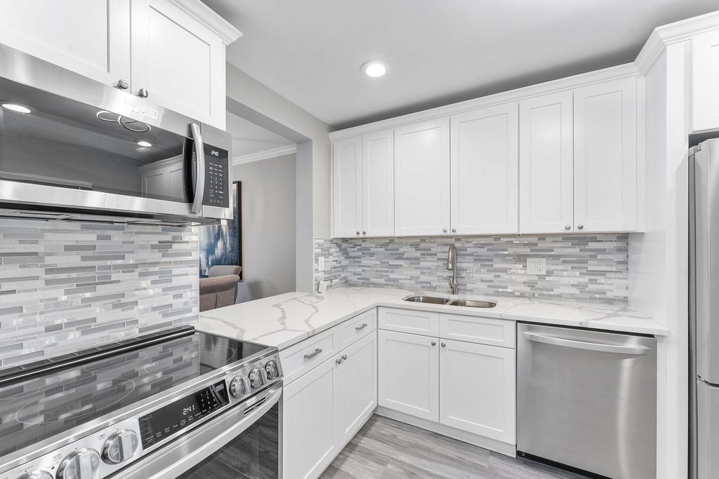 Photo of 118 Lake Constance Drive, West Palm Beach, FL 33411 (MLS # R11137011)