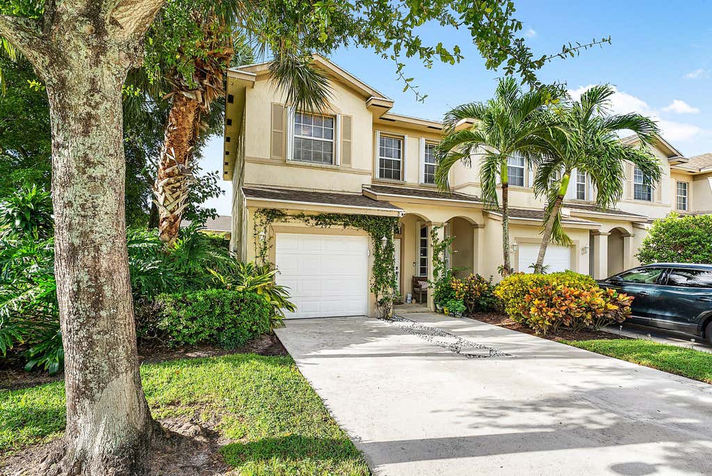 Photo of 202 Elm Way, Boynton Beach, FL 33426 (MLS # R11131538)