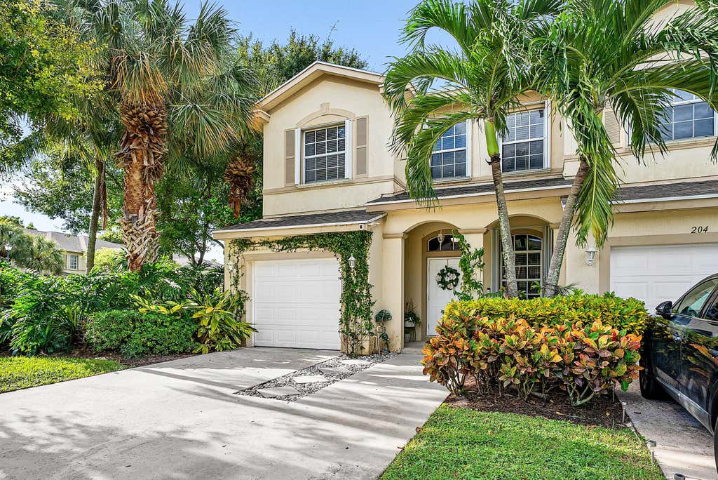 Photo of 202 Elm Way, Boynton Beach, FL 33426 (MLS # R11131538)
