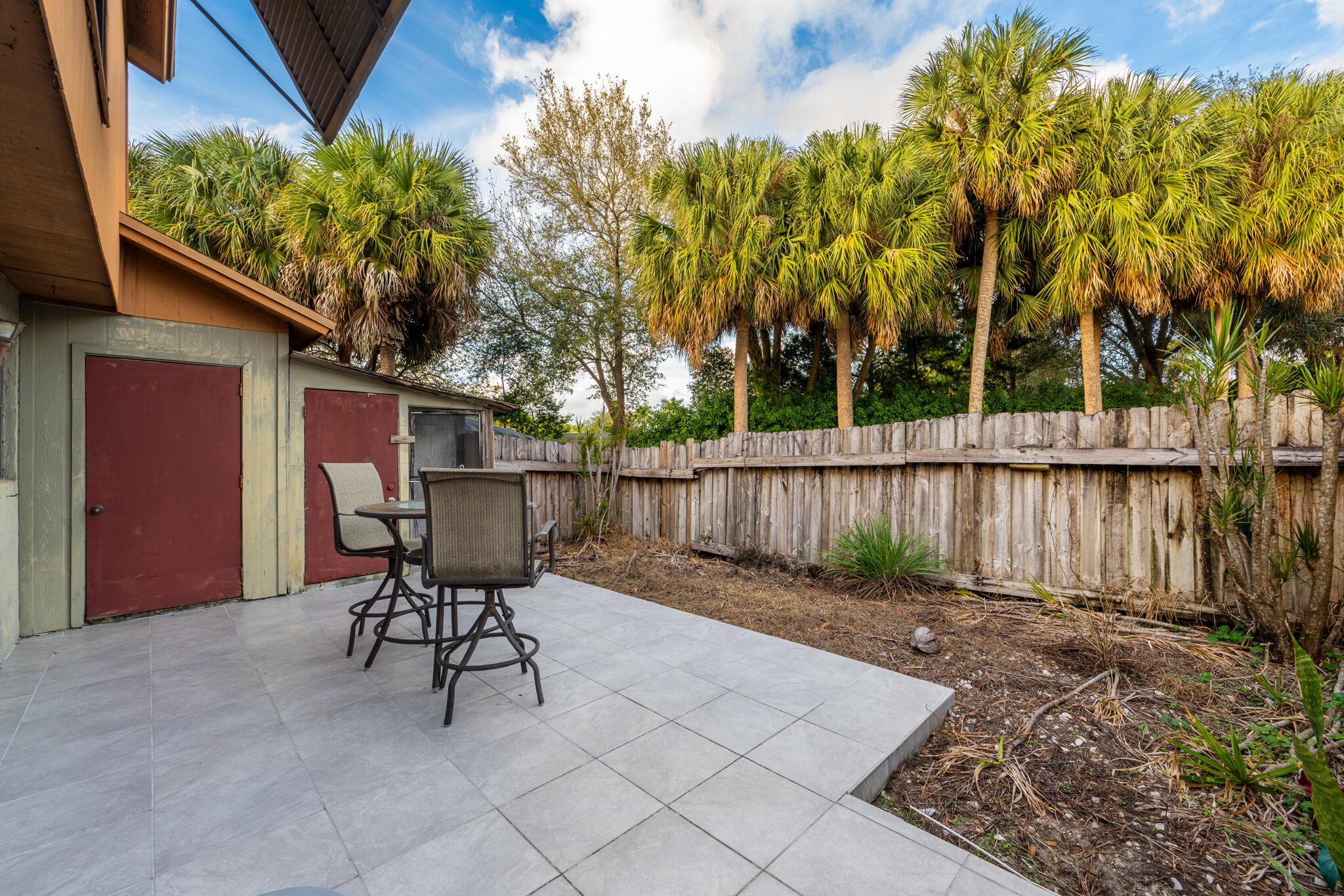 SANDTREE - Residential