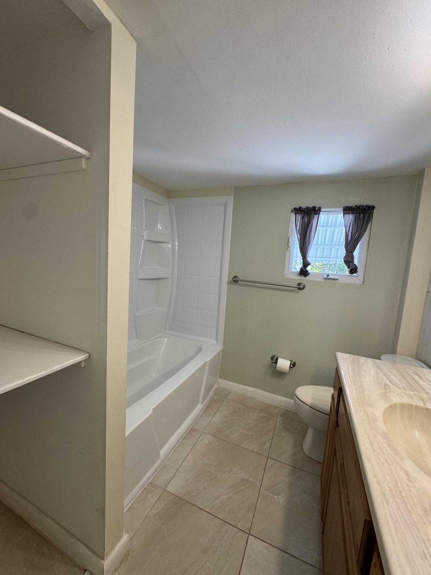 KEY LARGO MOBILE HOMESITE PLAT #3 - Residential Lease