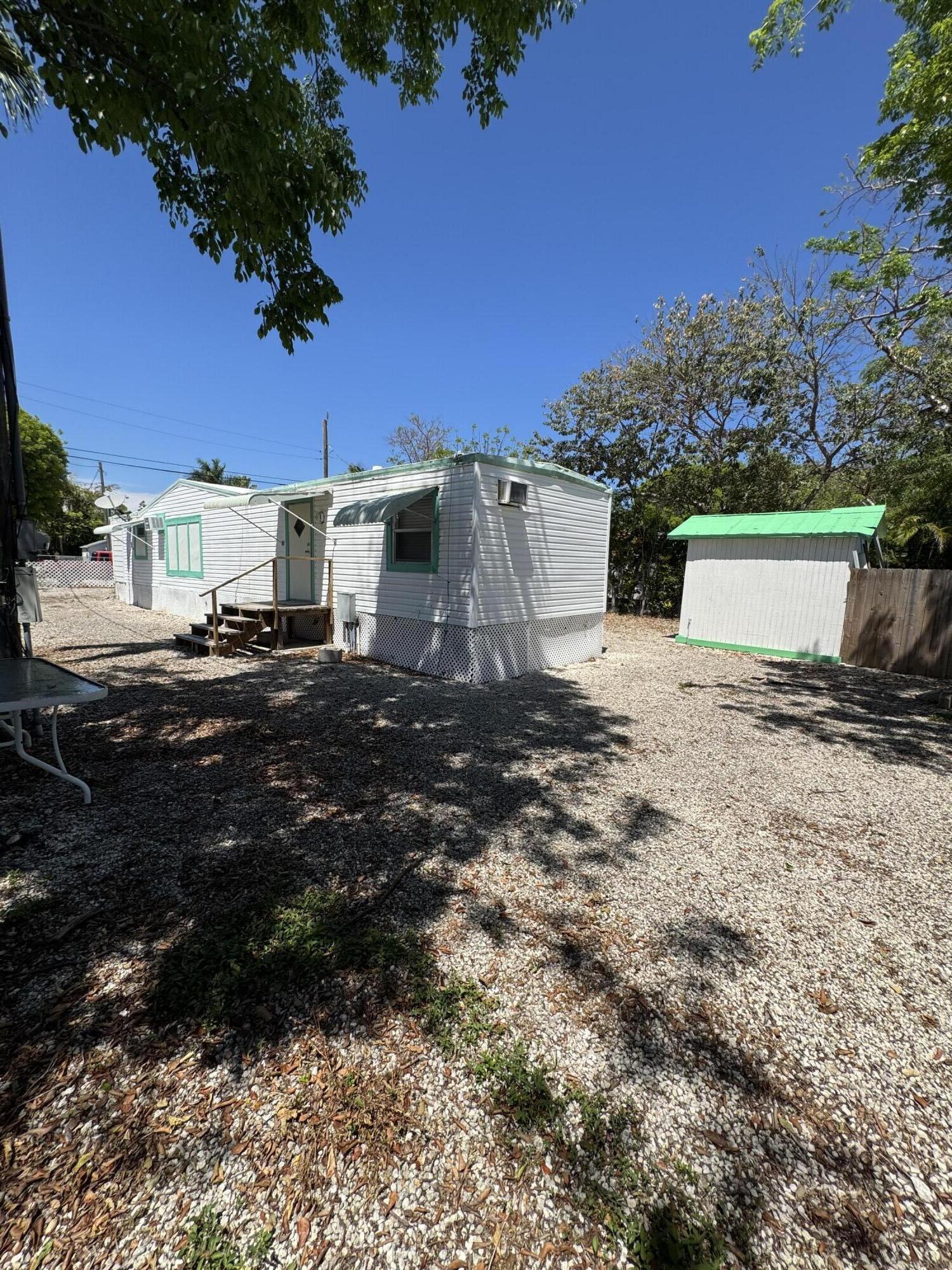 KEY LARGO MOBILE HOMESITE PLAT #3 - Residential Lease