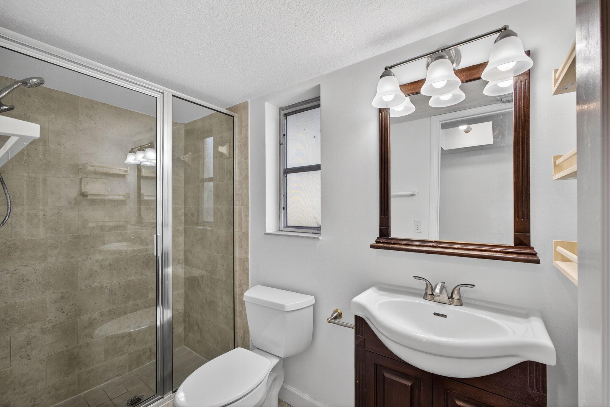 MANSON CONDO - Residential