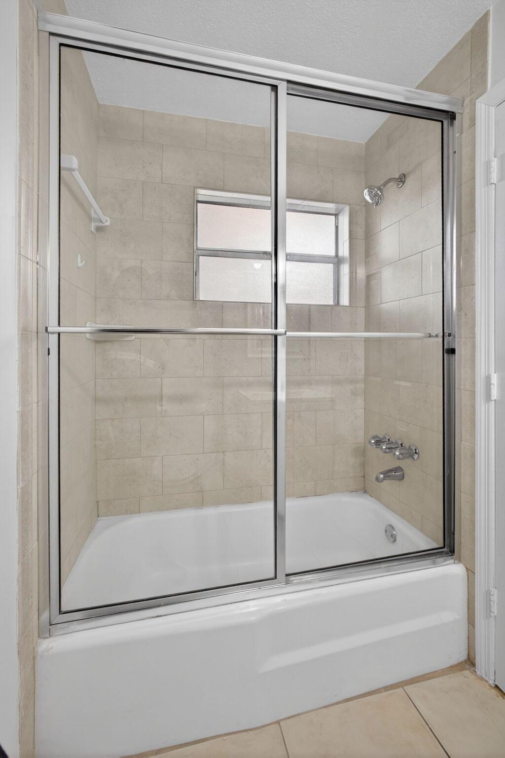 MANSON CONDO - Residential