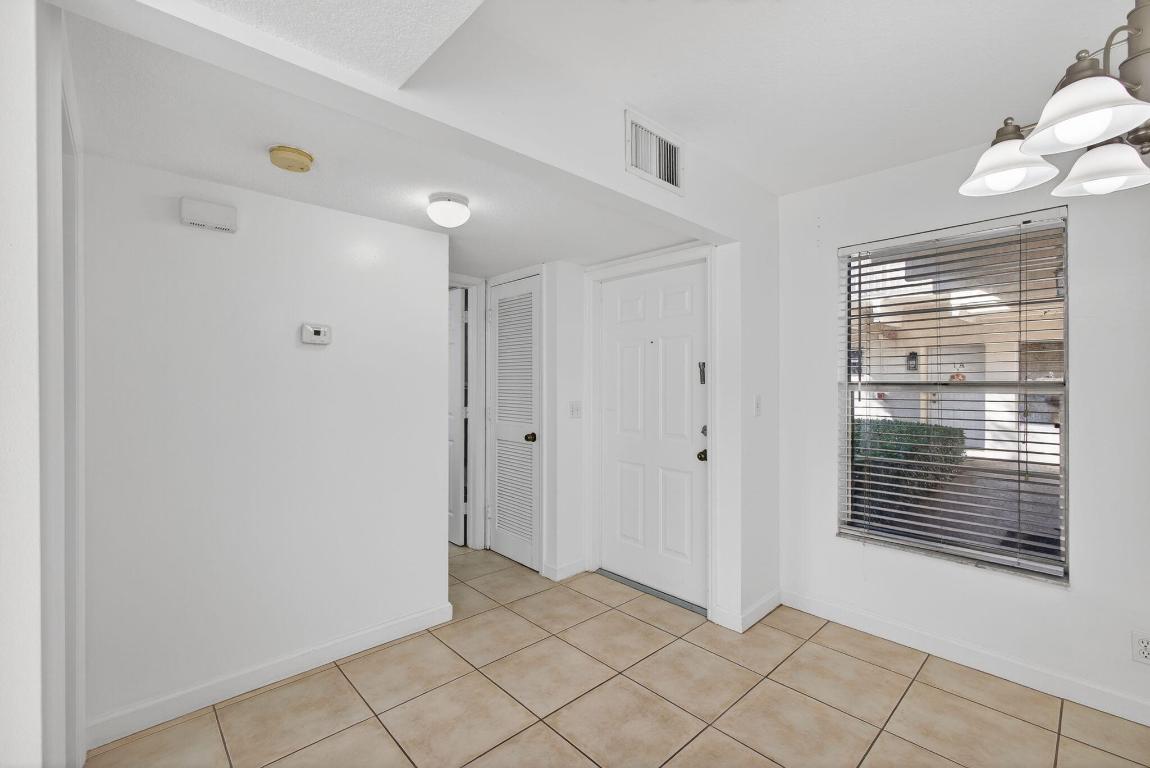 MANSON CONDO - Residential