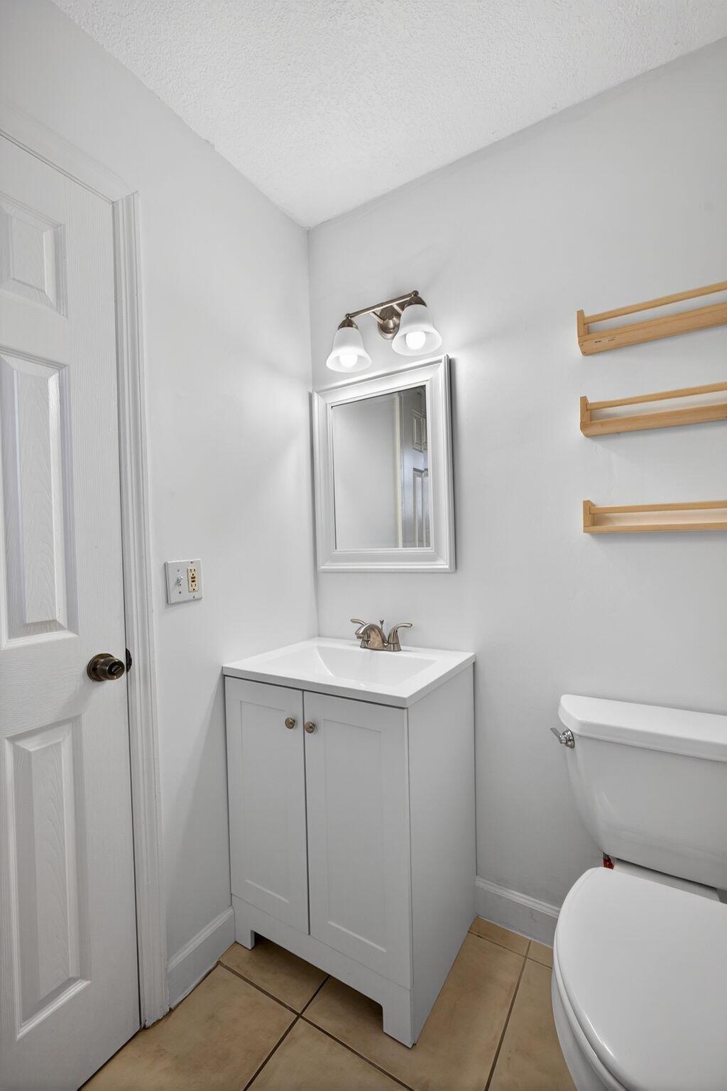 MANSON CONDO - Residential